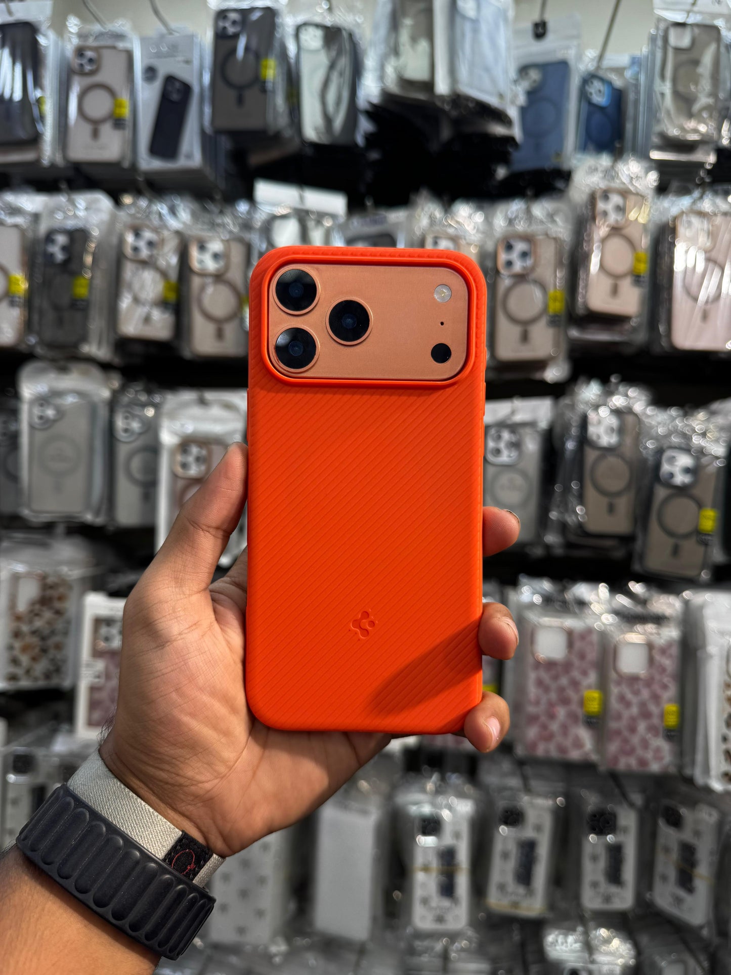 Spigen Mag Armor MagSafe Case